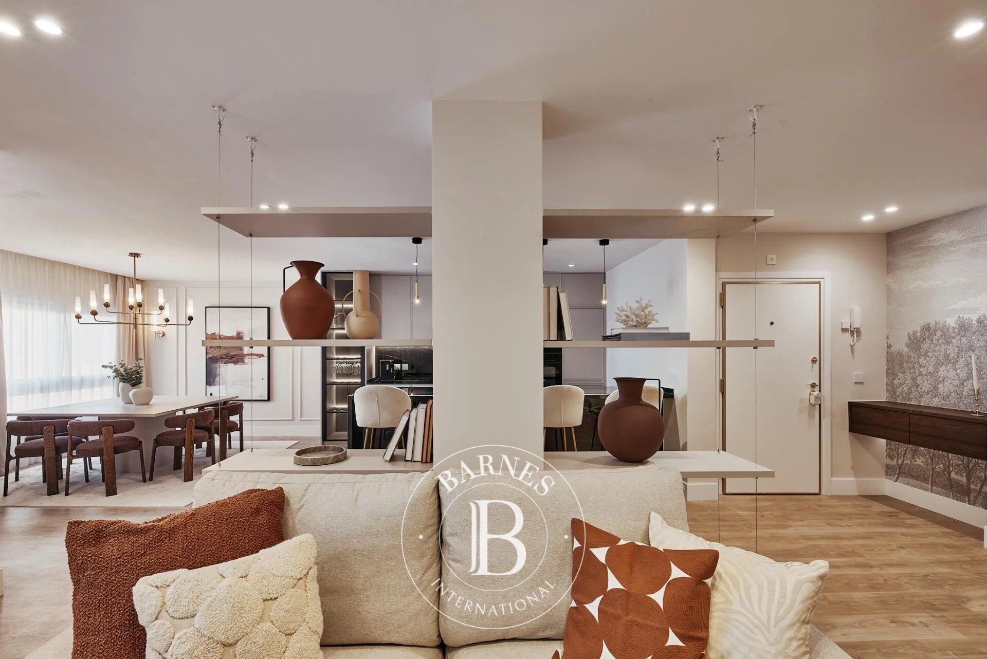 Appartement Meublé et Entièrement Rénové à Neuf à Castellana - Salamanca - picture 1