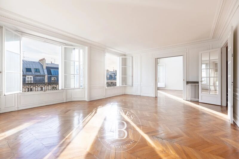 For Sale Apartment | Paris 17ème - picture 2