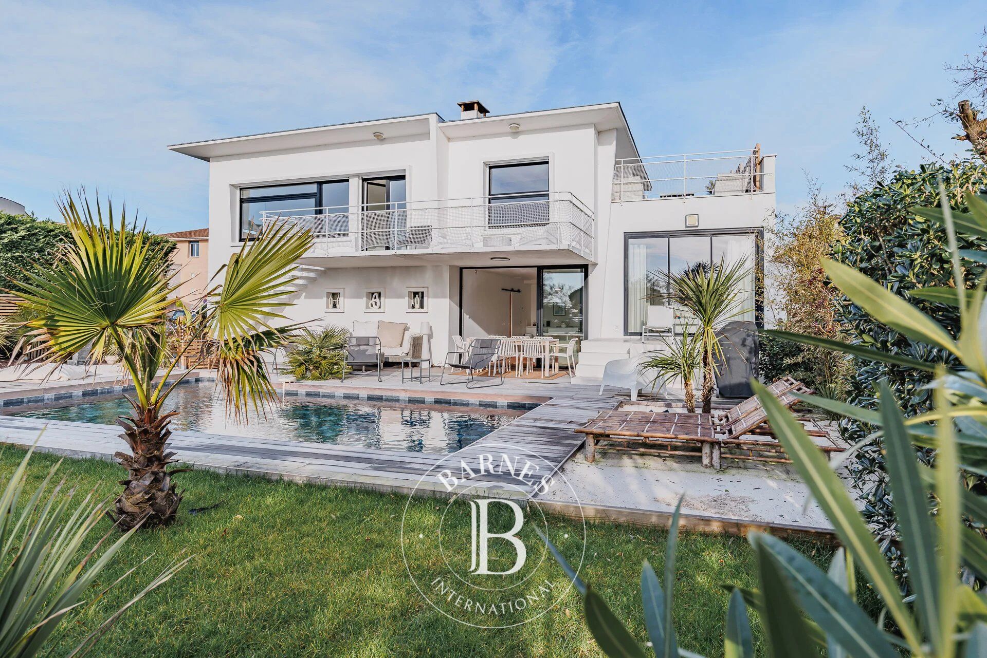 House Andernos-les-Bains - picture 1