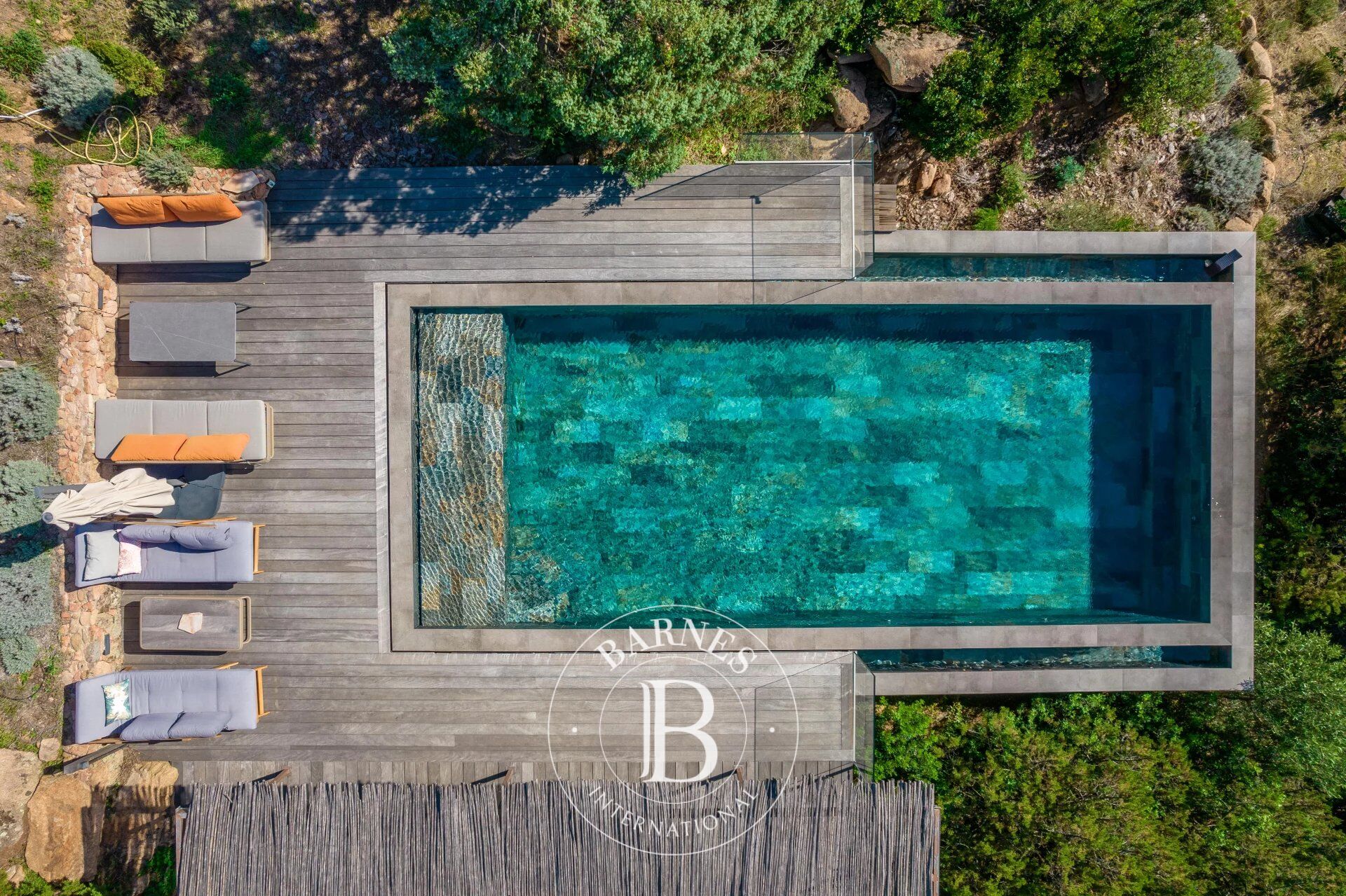 Porto Vecchio, Palombaggia, Propriété vue mer, 4 chambres, piscine, plage à pied - picture 3