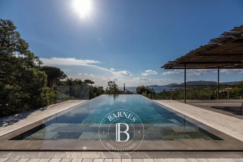 Porto Vecchio, Palombaggia, Propriété vue mer, 4 chambres, piscine, plage à pied