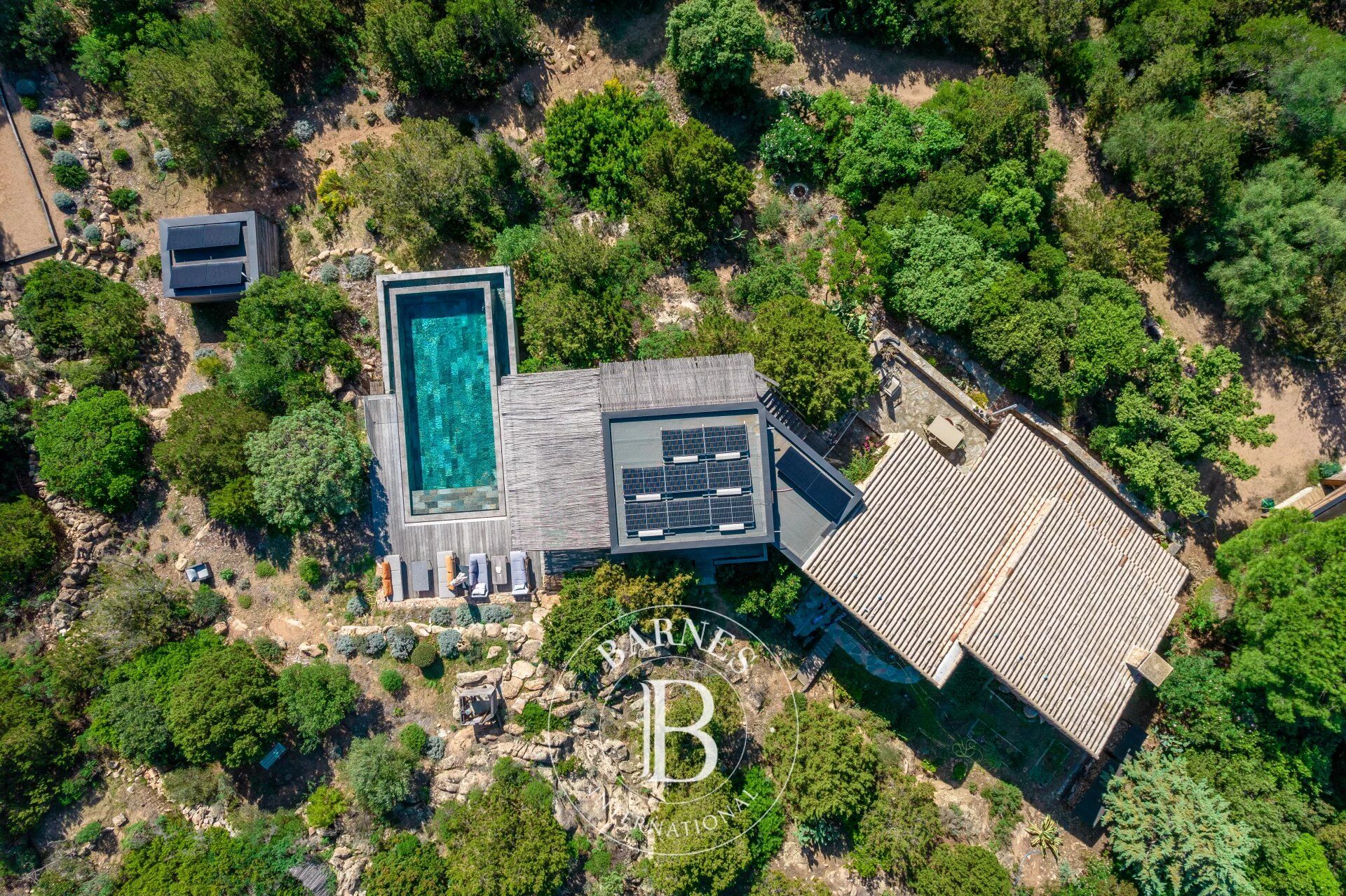 Villa Porto-Vecchio - picture 2