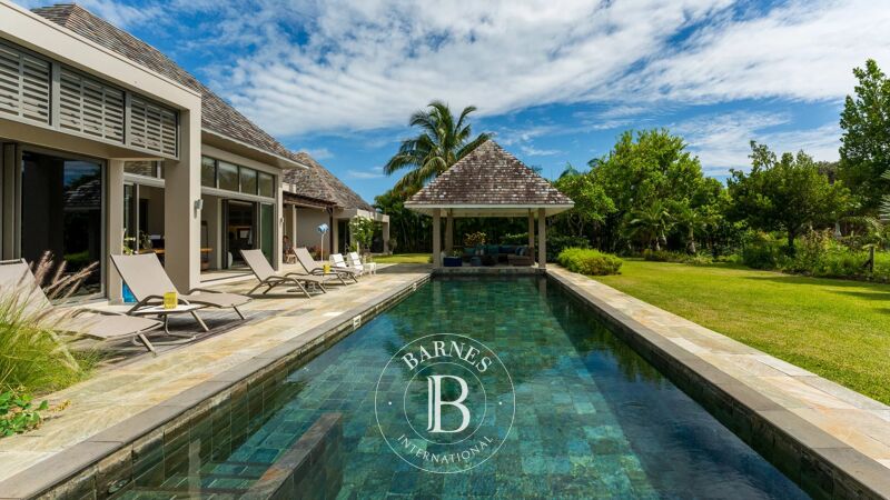 Anahita Golf Resort – Villa exceptionnelle de 4 chambres avec piscine et vue sur le parc