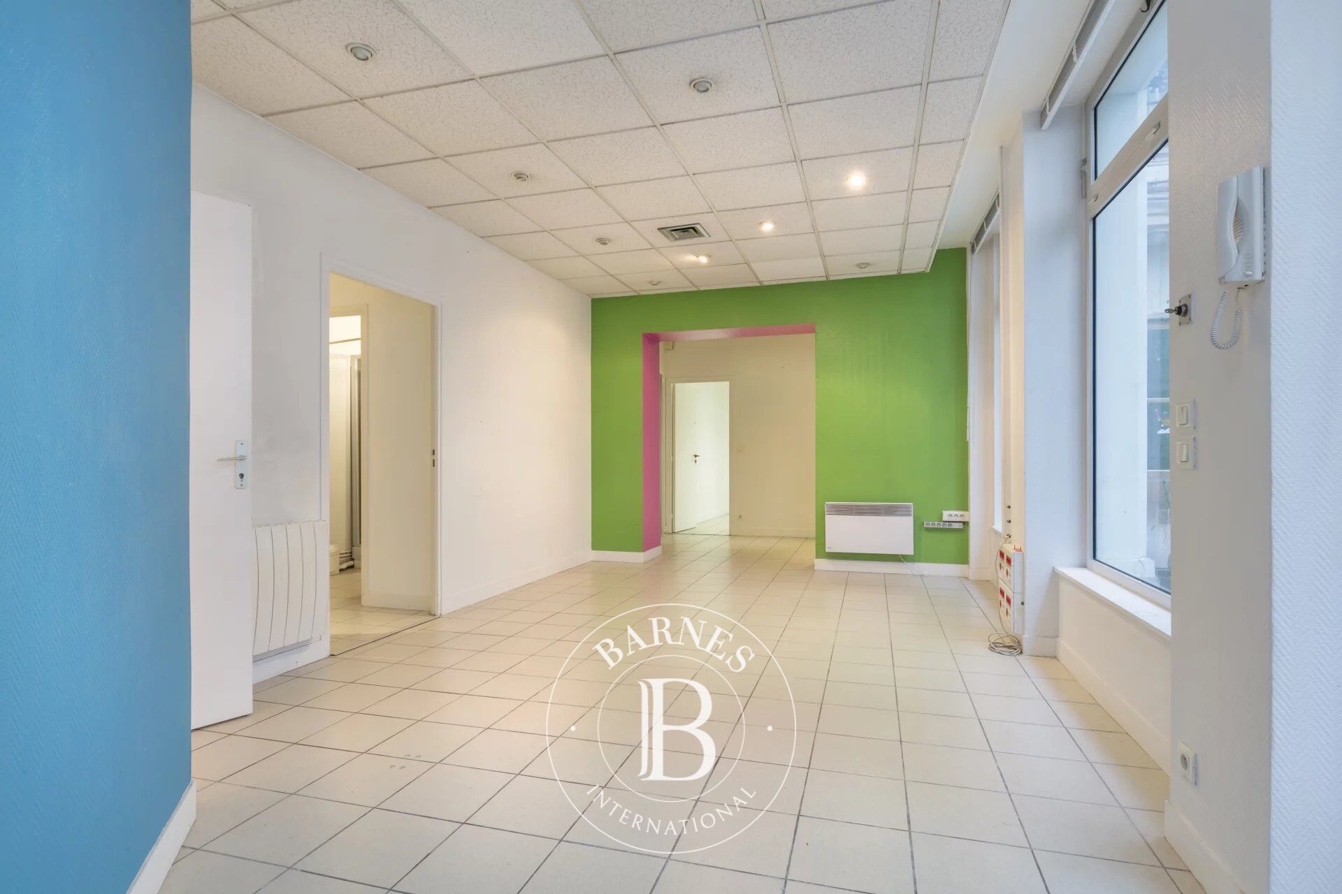 A VENDRE – Local / Bureau - Rue de Trévise – PARIS 9 - picture 3