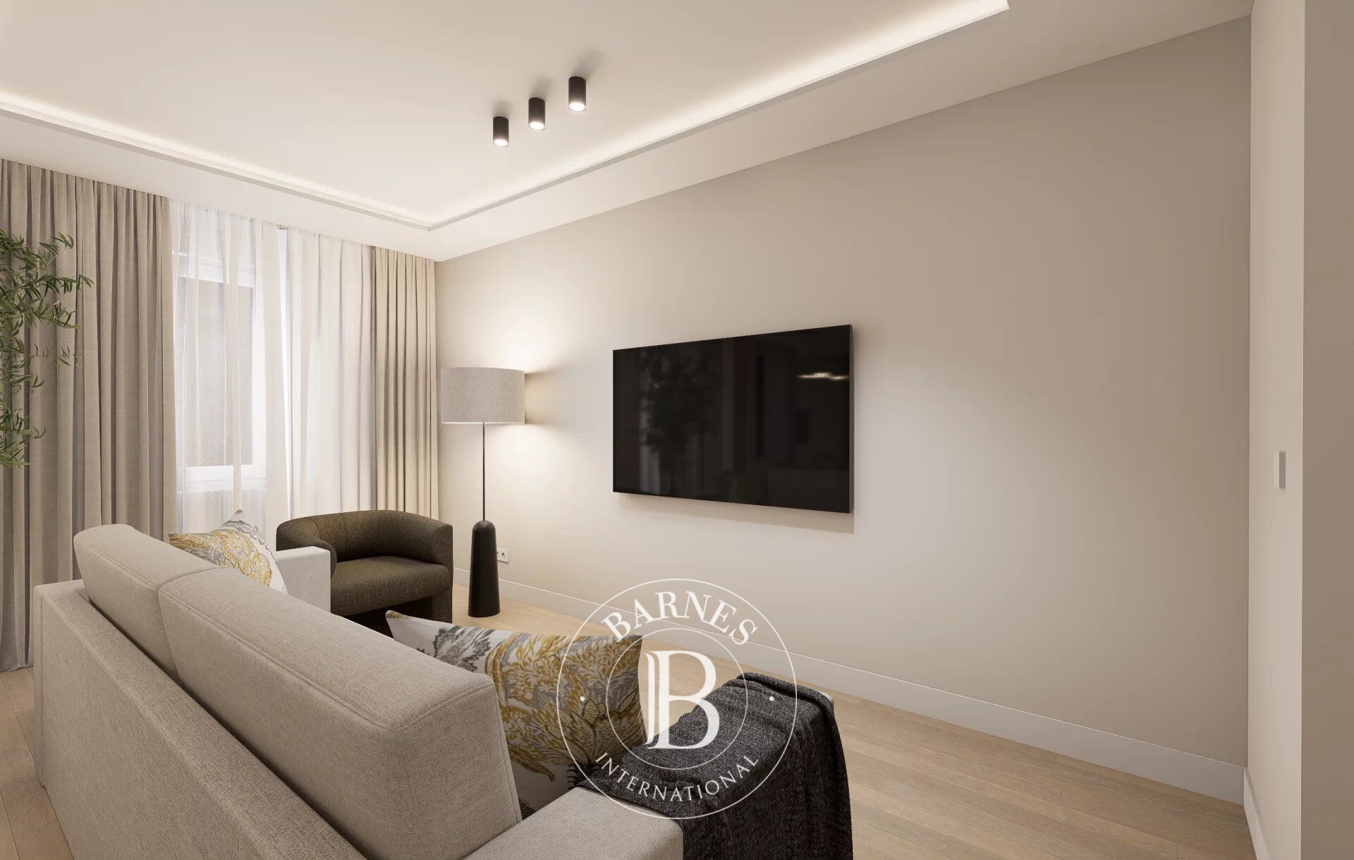 Exclusive Renovated Exterior Residence near El Retiro Park - picture 1