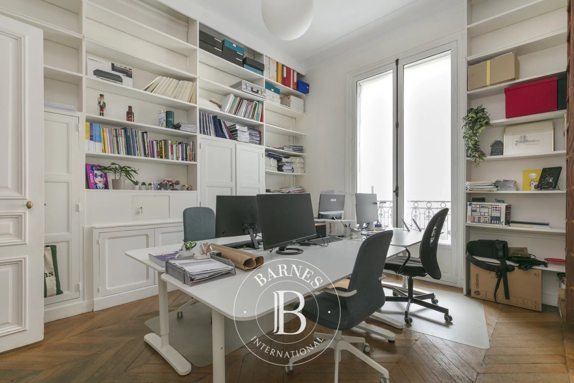EXCLUSIVE SALE LISTING - Commercial premises for office use - Rue Jean-Jacques Rousseau, Paris 1 - picture 2