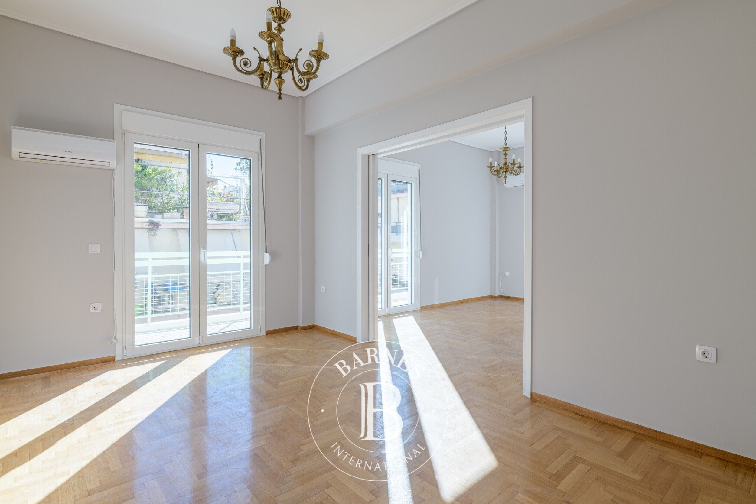 Appartement de Bureau Rénové - Kypseli, Athènes - picture 1