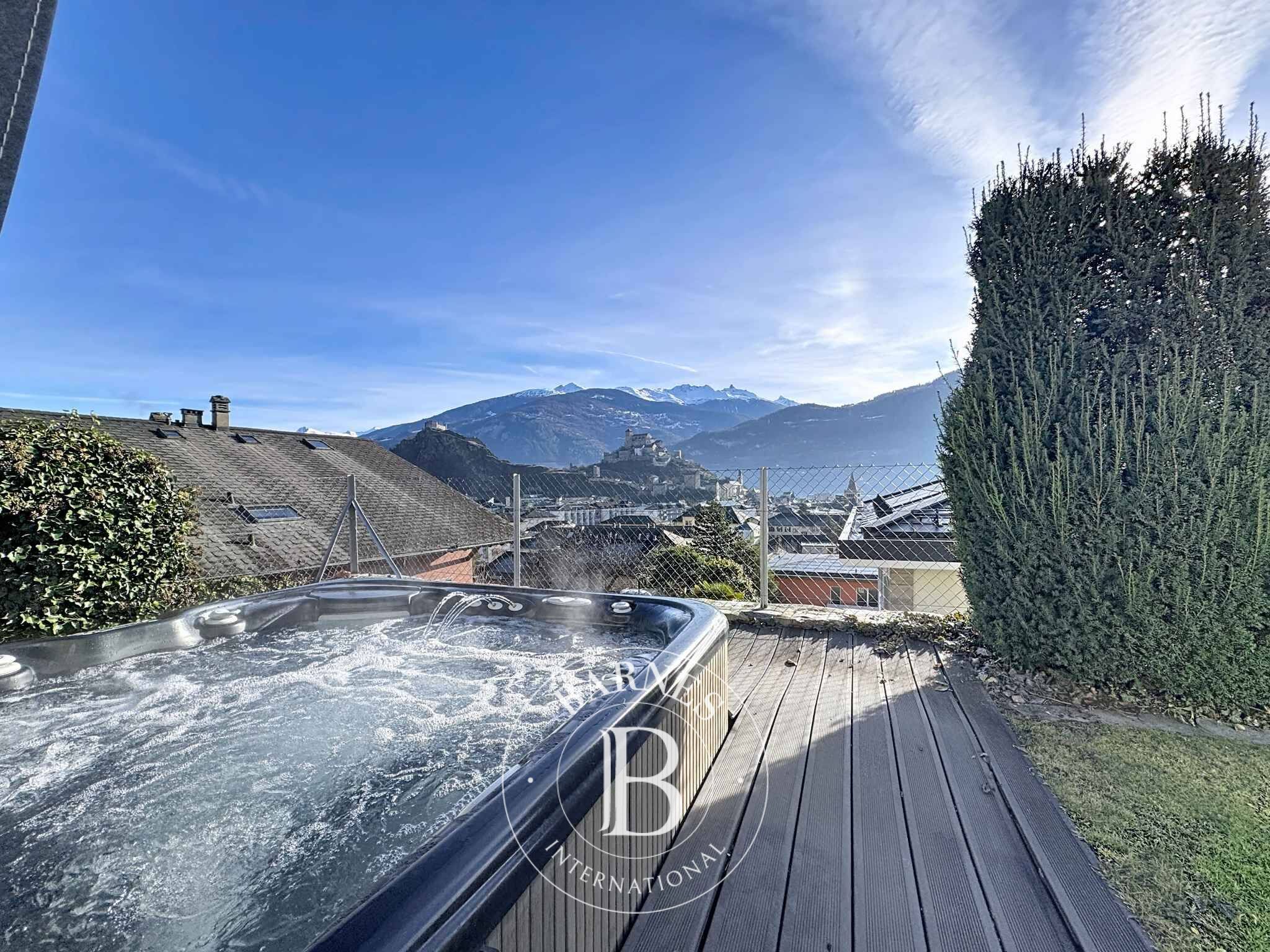 Propriété d’exception avec vue panoramique sur les châteaux | Quartier ultra recherché - picture 2