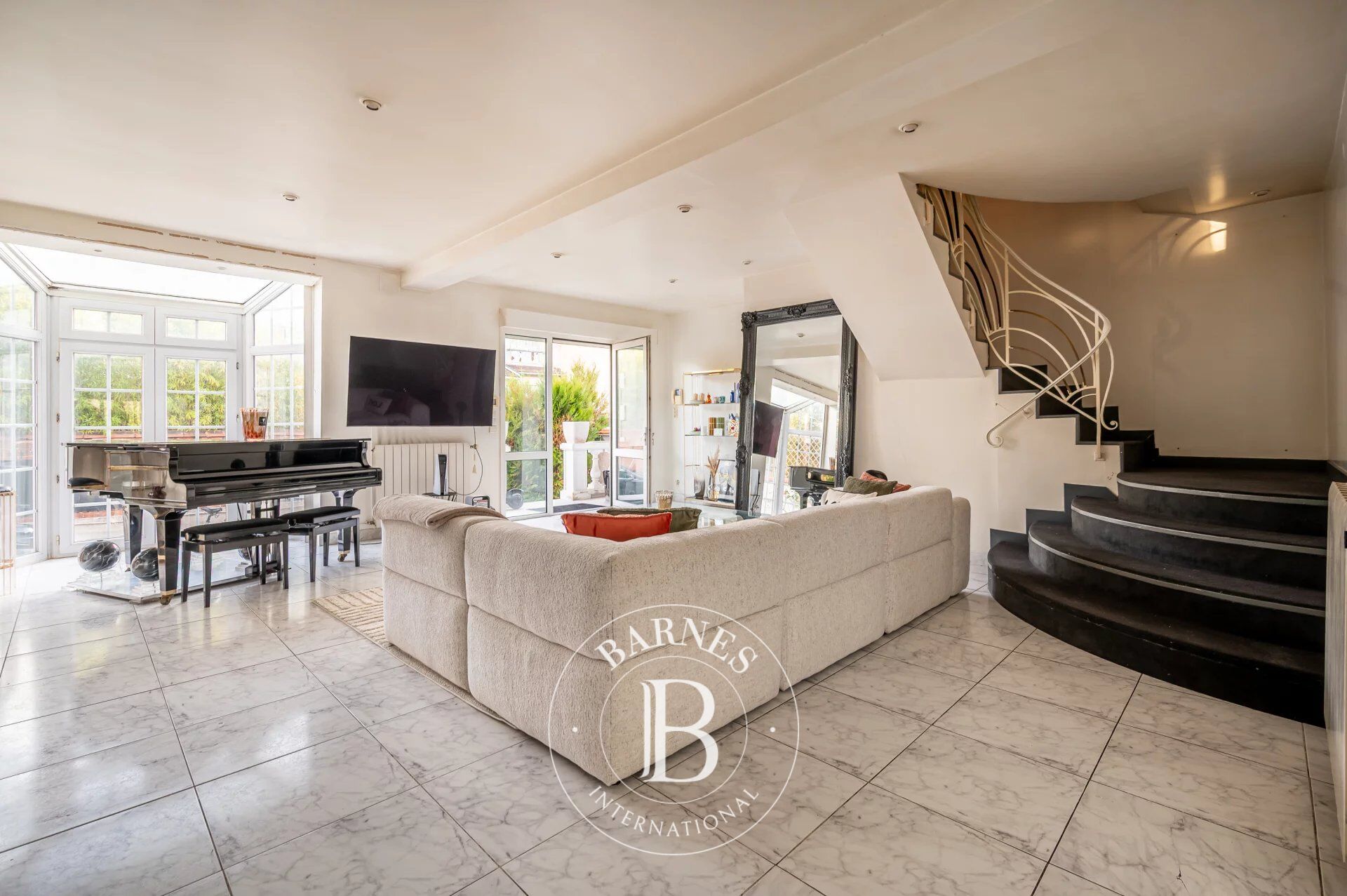 COEUR PETITE GARENNE CHARMANTE MAISON FAMILIALE - picture 3