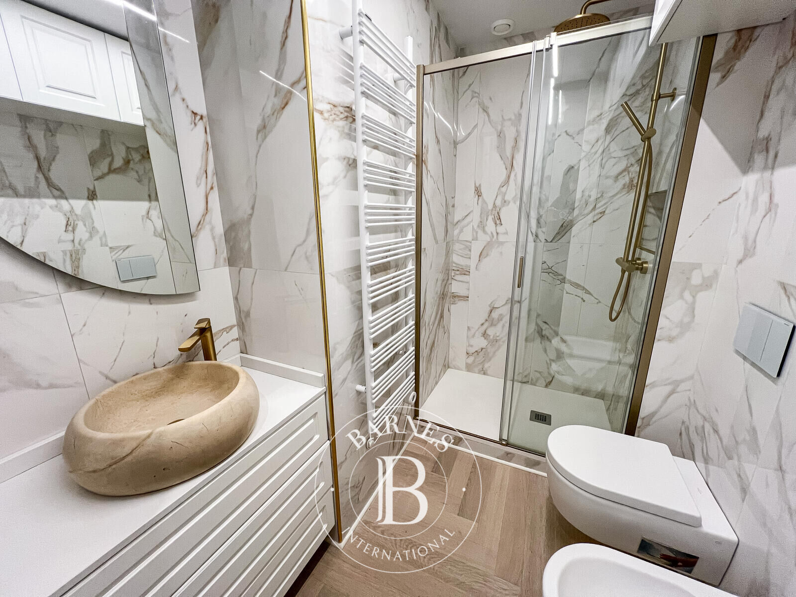 CONDAMINE - PROCHE DU PORT - STUDIO MEUBLE - picture 3