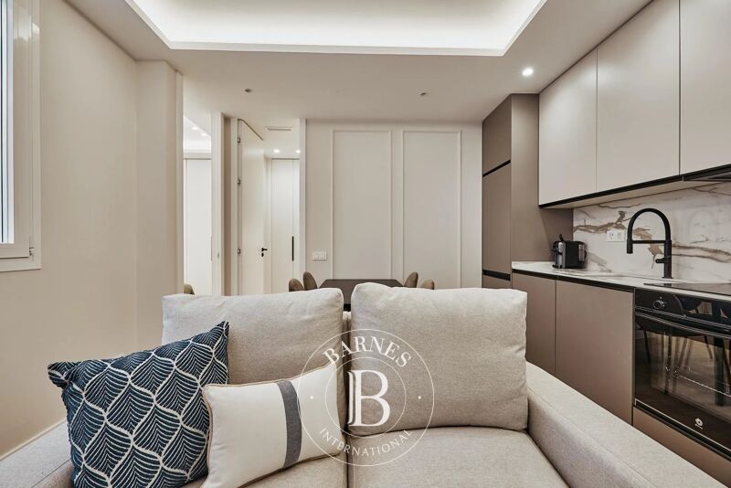 Venta, Piso Madrid - picture 2