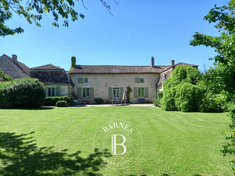 For Sale Manor house | Saint-Savin - picture 2