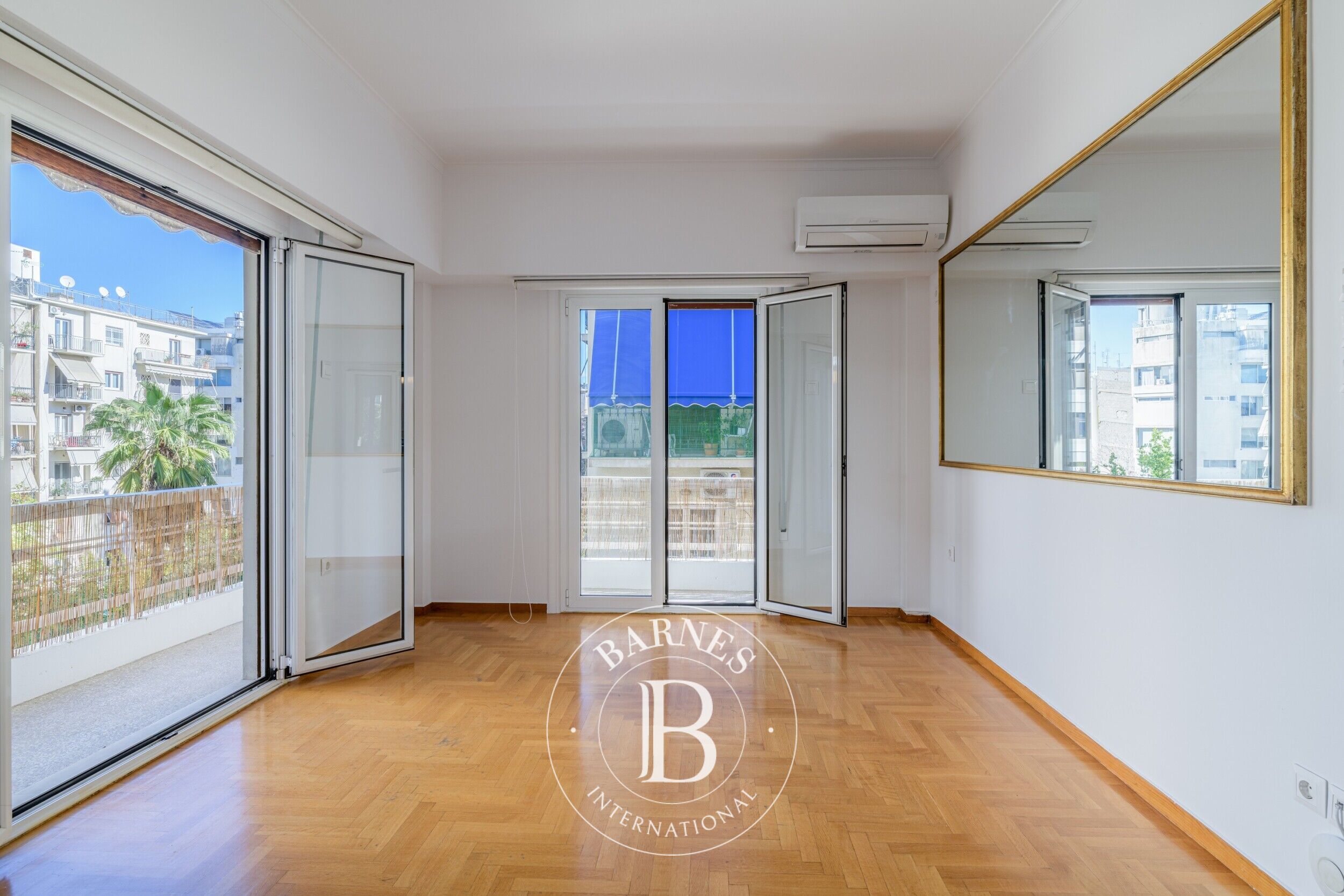 Appartement d’angle - Pagkrati, Athènes - picture 3