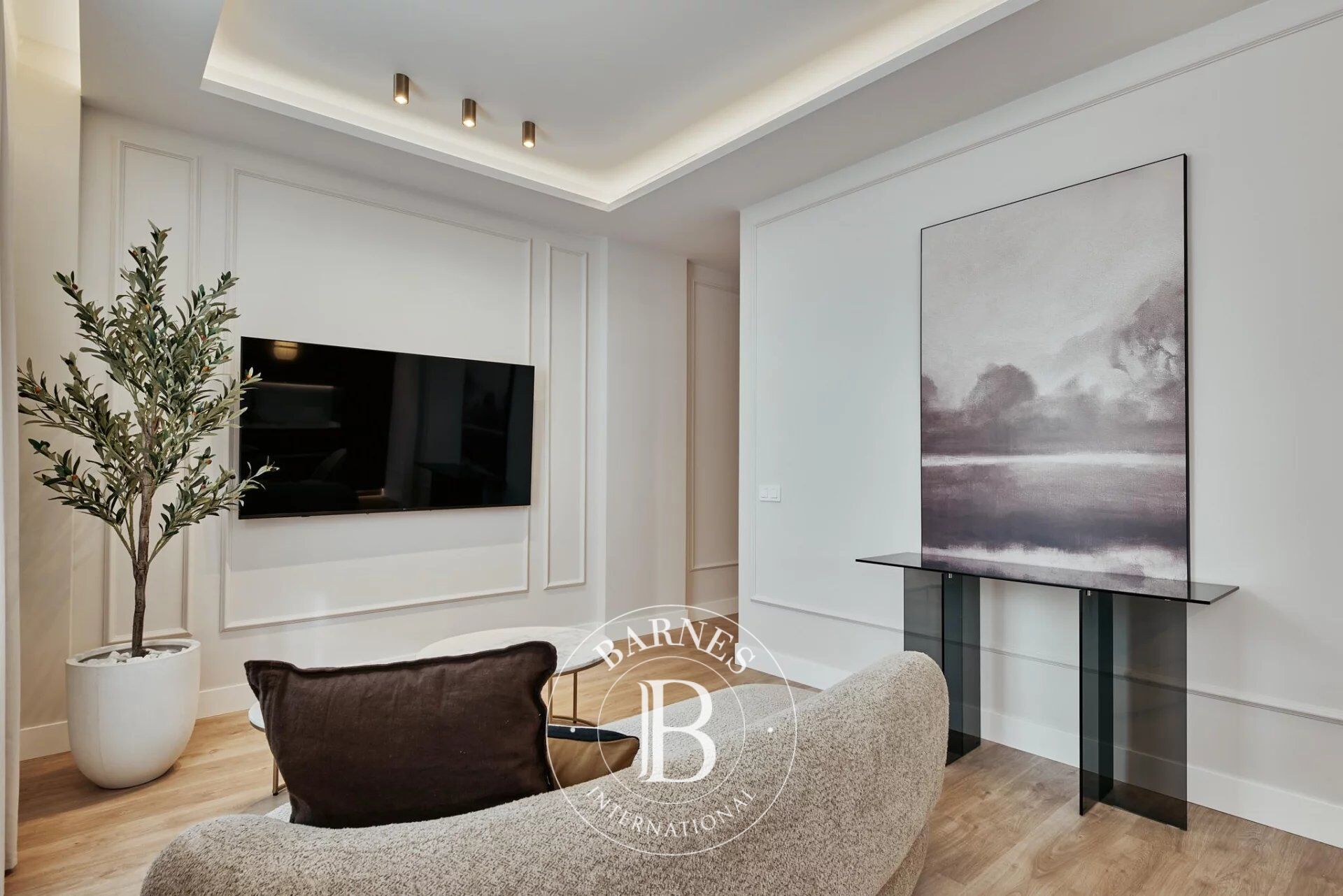 Comfort, Design e Posizione Imbattibile a Madrid - picture 3