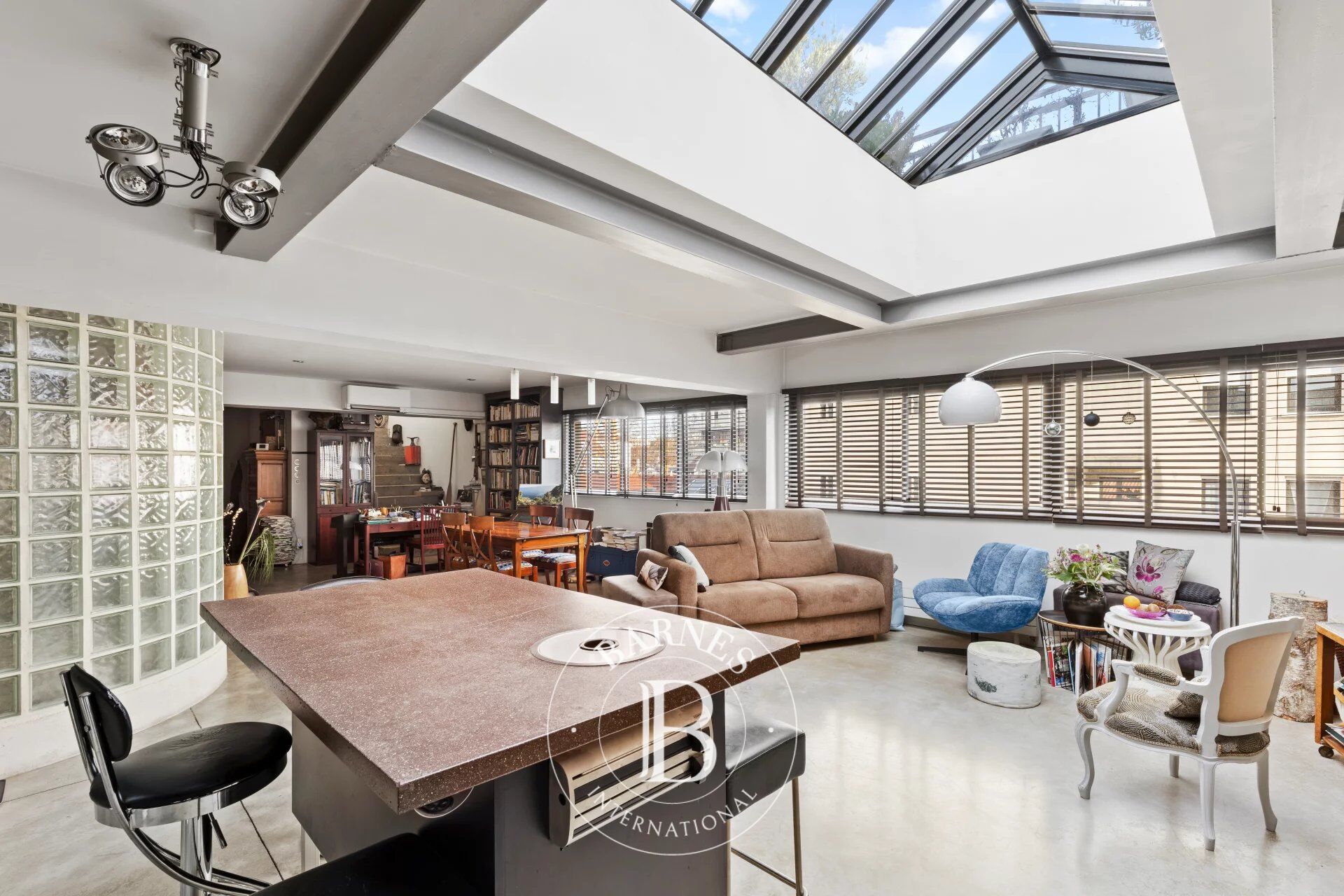 Duplex avec terrasse - Limite Vincennes - Derniers étages - picture 2