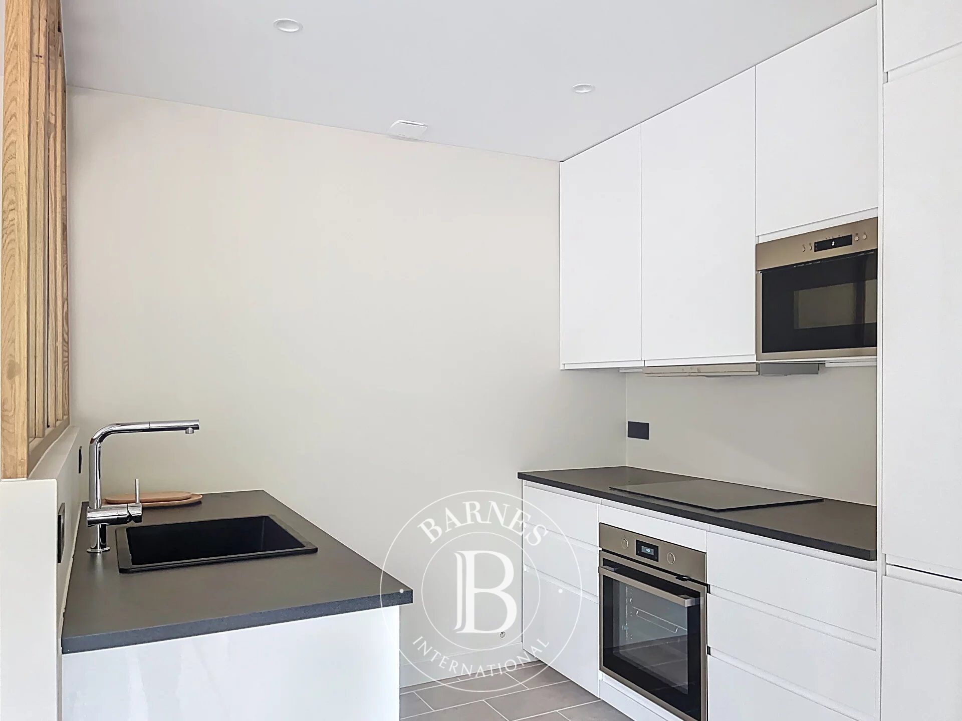 The BARNES rental department is presenting this property: - picture 3