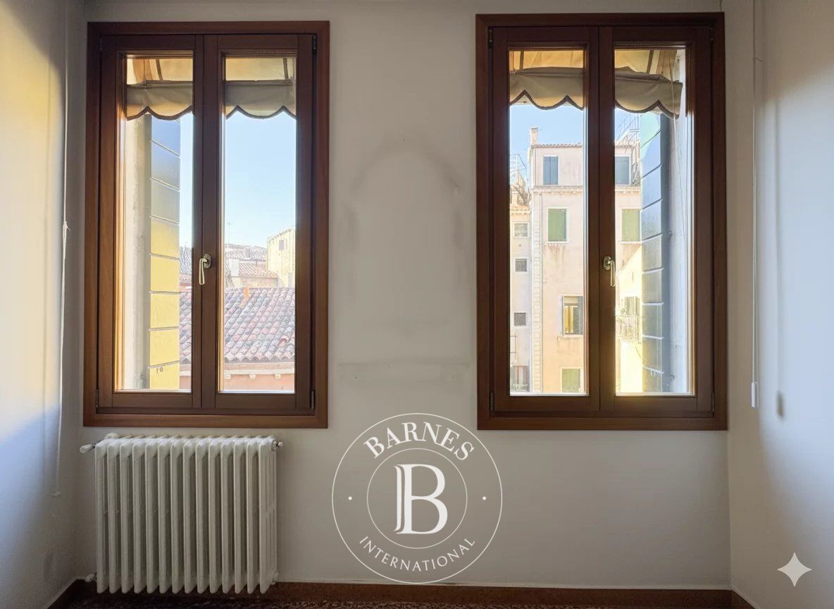 Venezia – San Polo  Residenza di charme pronta da abitare con mansarda indipendente e altana - picture 2