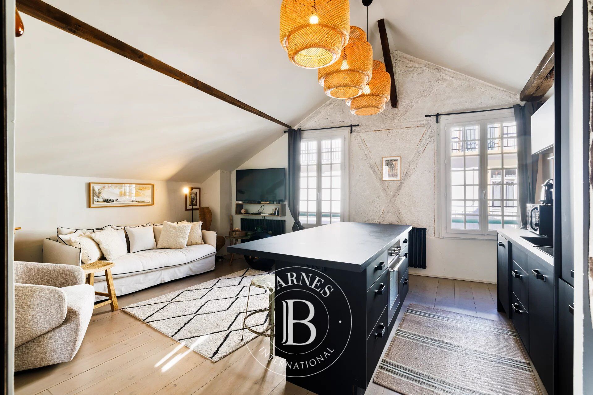 BIARRITZ SAINT CHARLES, TOP-FLOOR APARTMENT - picture 3