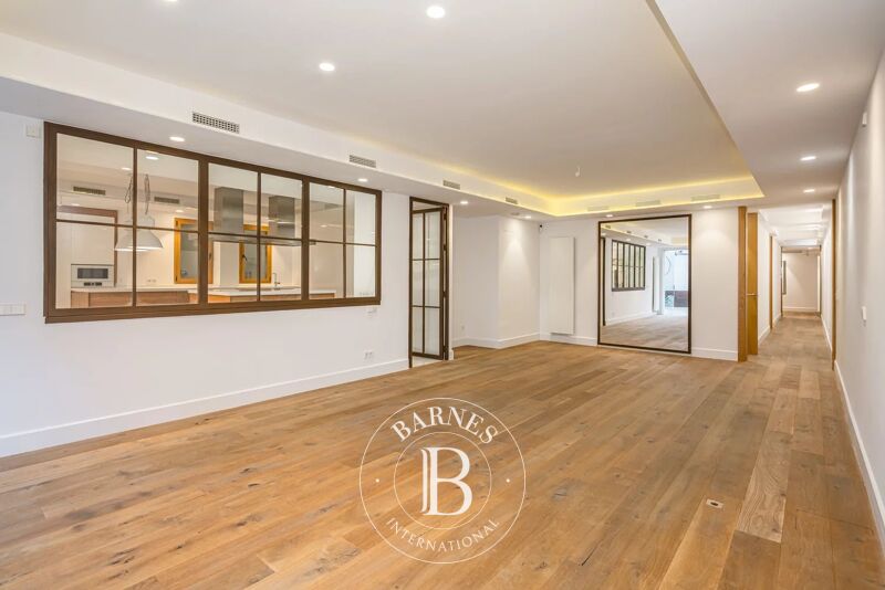 Venta, Piso Madrid - picture 2