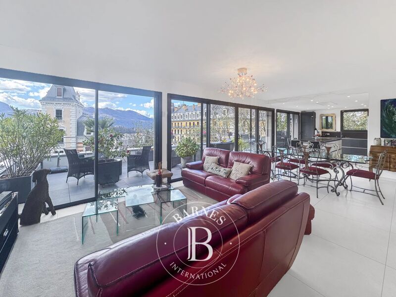 BARNES  - AIX-LES-BAINS - EXCLUSIVITÉ - CENTRE-VILLE - APPARTEMENT CONTEMPORAIN - 120 M² - 3 CHAMBRES - TERRASSE 54 M²