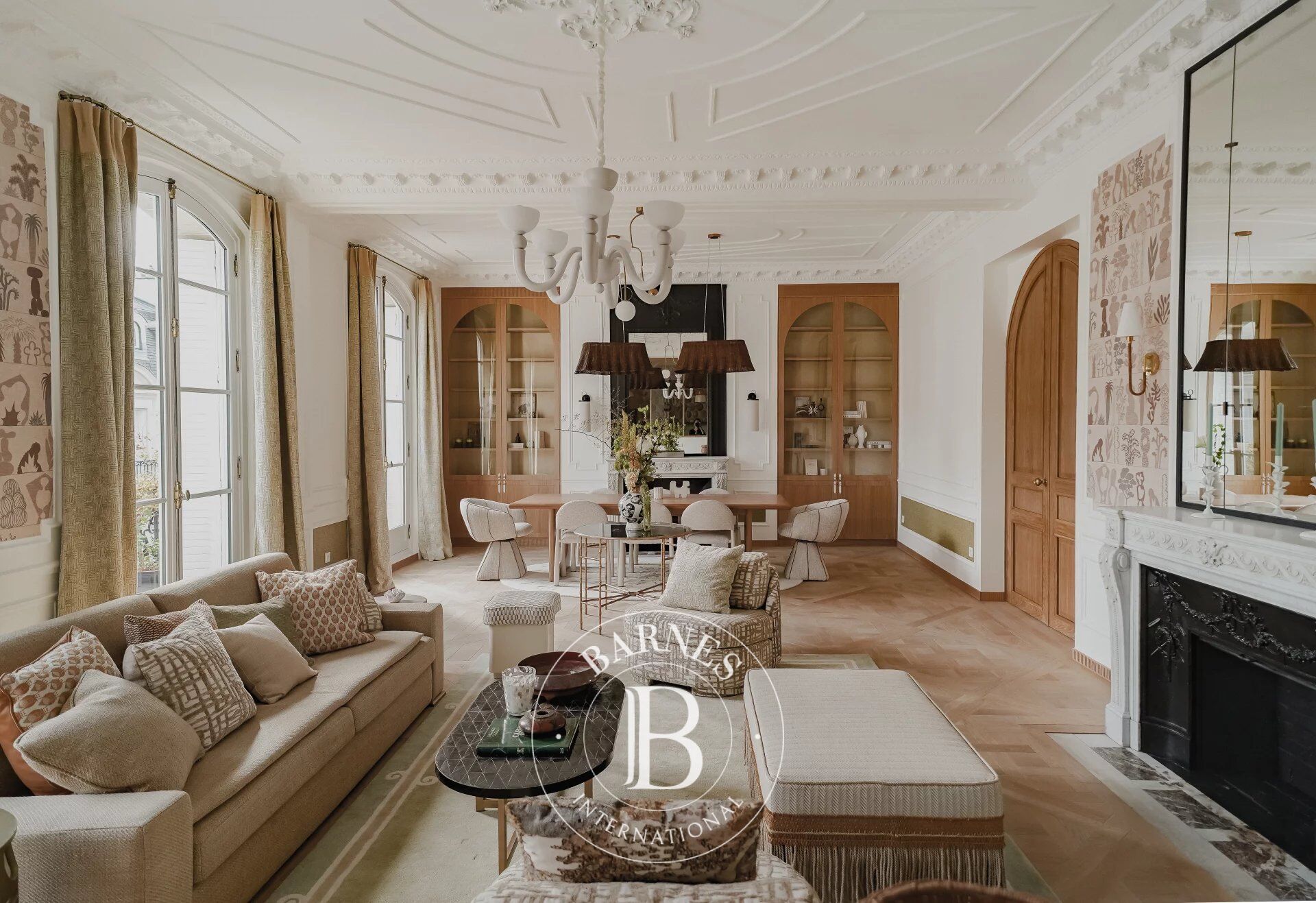 Paris 16 - OCDE - Appartement de réception meublé - 4 chambres - Balcons - picture 1