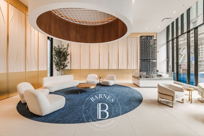 For Rent Apartment | Montréal (Ville-Marie) - picture 3