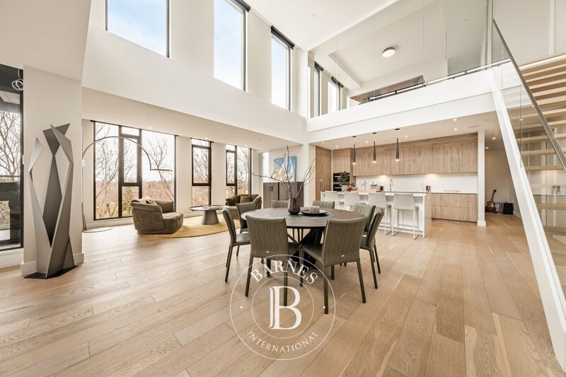 For Sale Apartment | Laval (Laval-sur-le-Lac) - picture 1