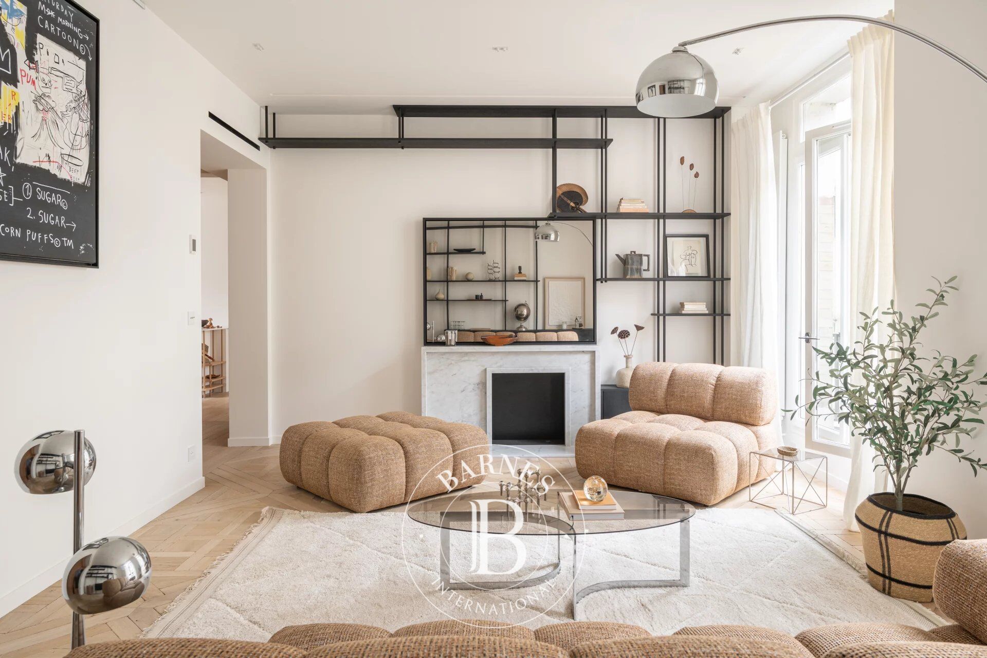 Piso Paris 8ème - picture 3