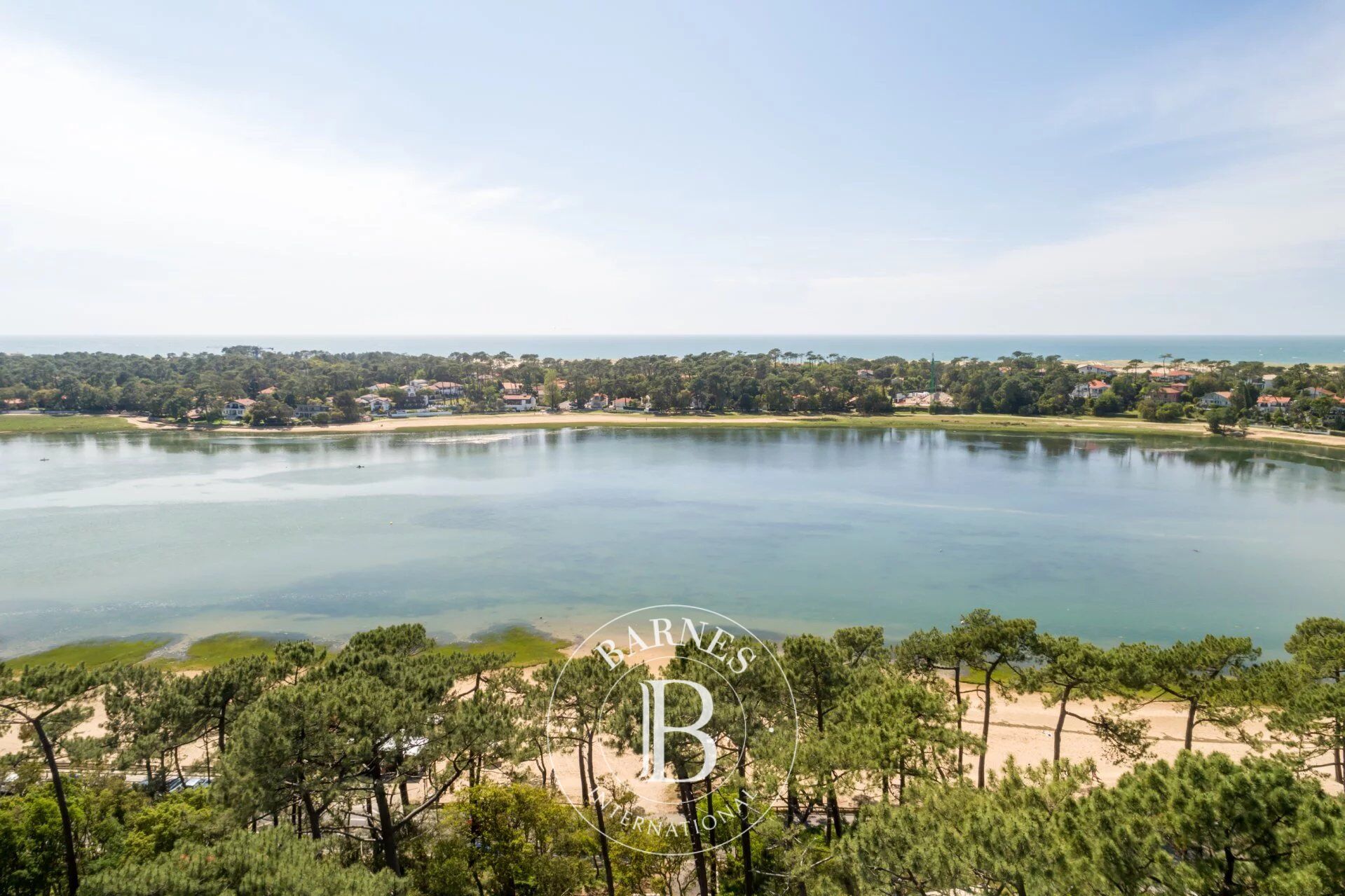 HOSSEGOR, CHARMANTE MAISON DES ANNÉES 70 PROCHE DU LAC - picture 1