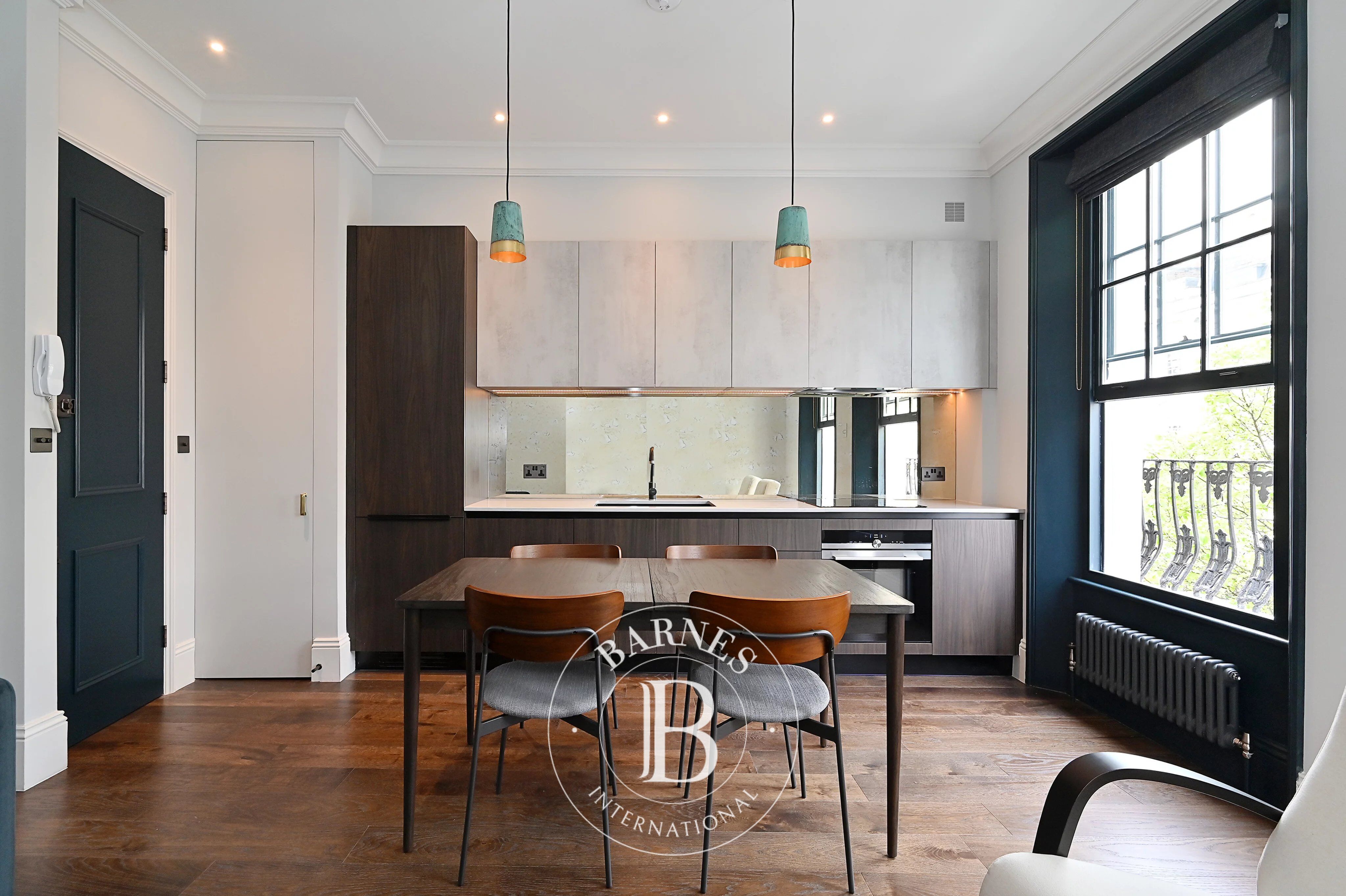 Chepstow Road, Notting Hill W2 - picture 1