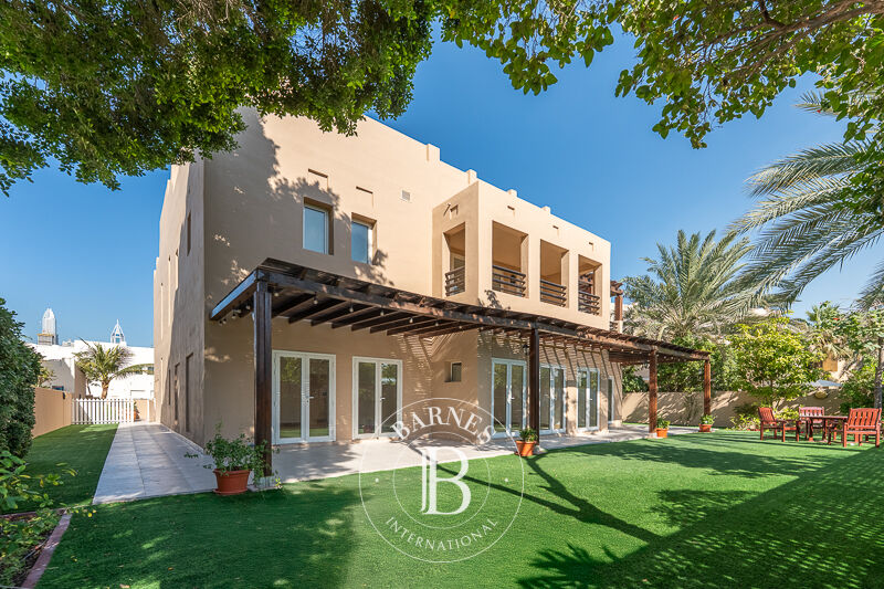 For Rent, Villa The Lakes - picture 1