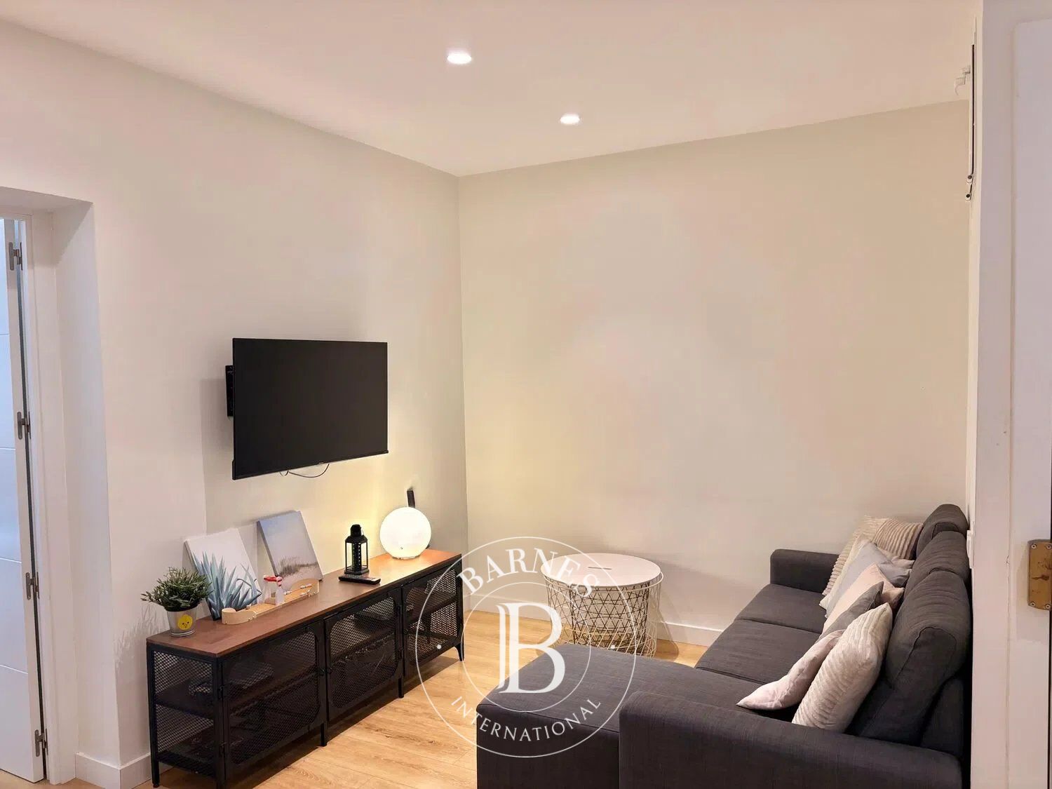 CASTELLANA – Rénové · 2 chambres · 2 salles de bains · 72 m² - picture 2