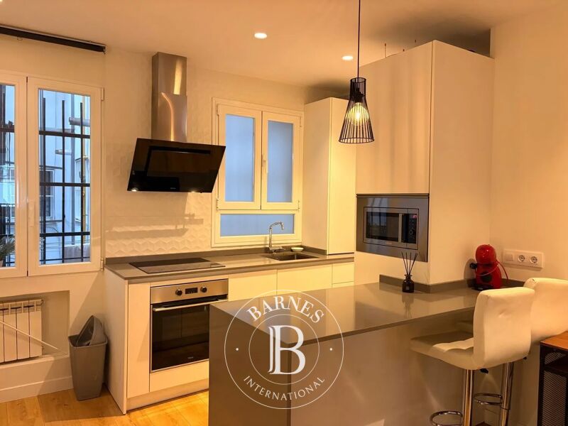 CASTELLANA – Rénové · 2 chambres · 2 salles de bains · 72 m²