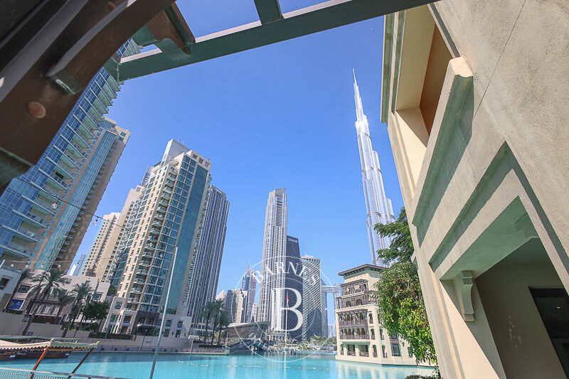 For Rent, Apartment Downtown Dubai - picture 1