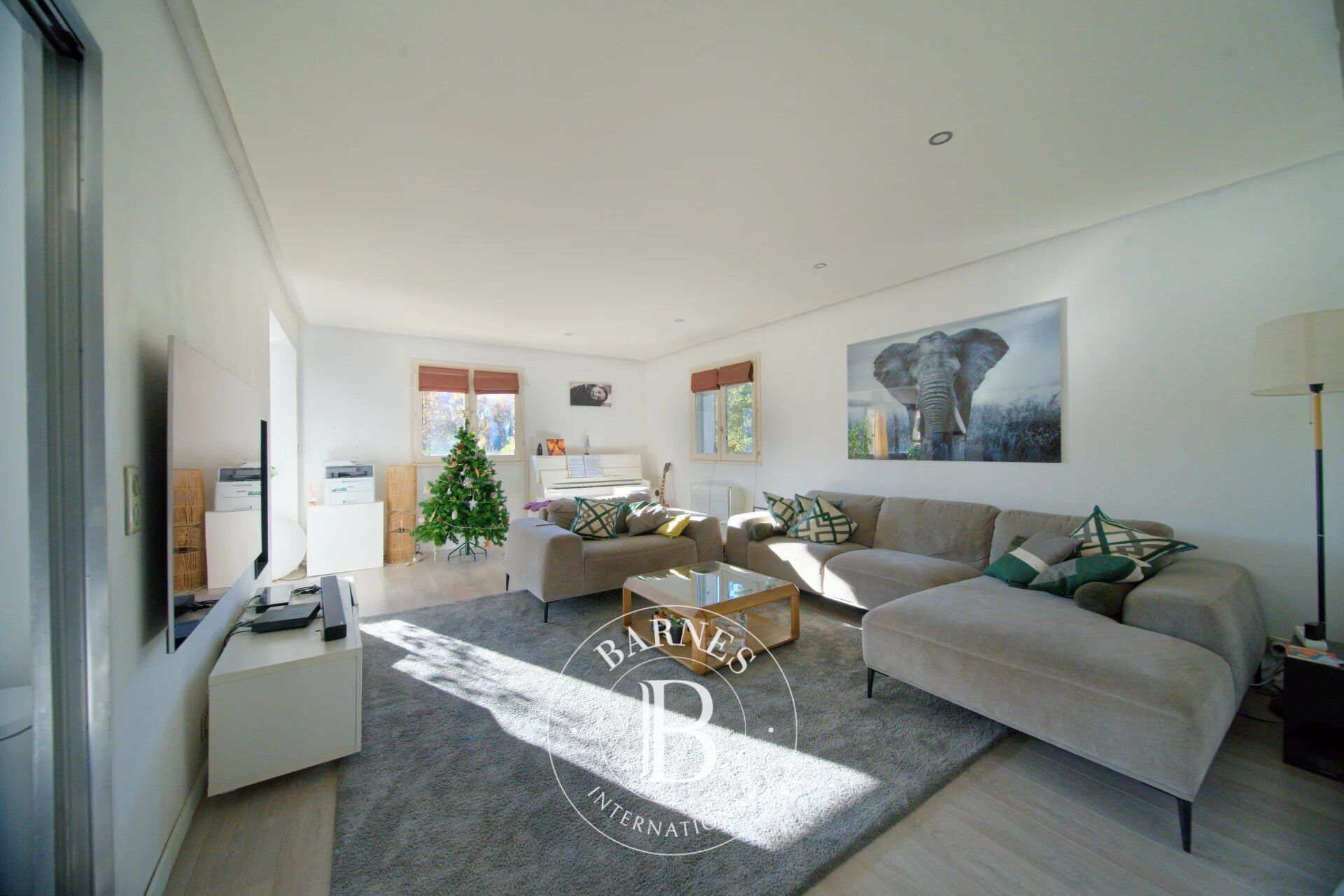 MOUANS-SARTOUX - À PIED DU VILLAGE - CALME - picture 3