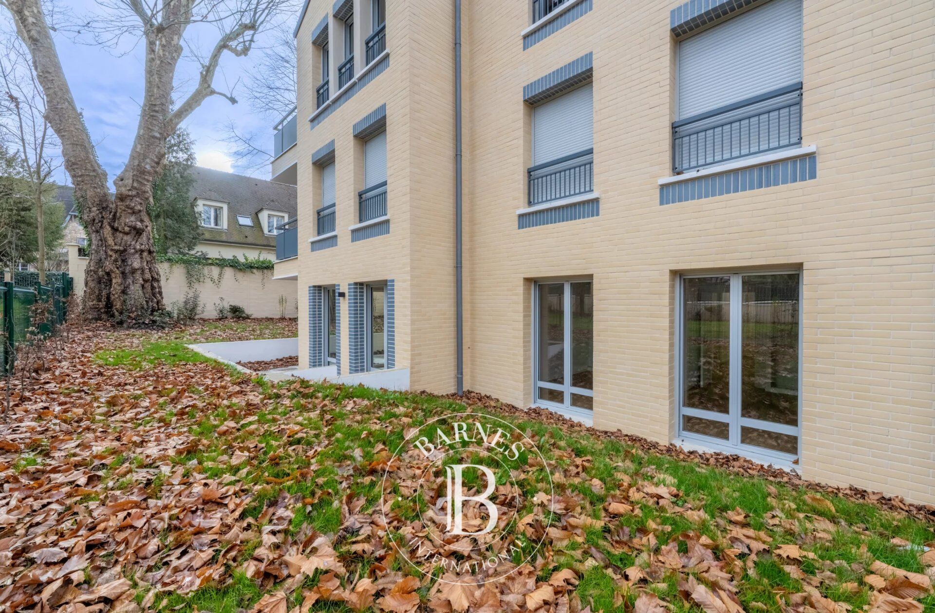 Le Chesnay-Rocquencourt – Appartement 4 pièces avec grand jardin privatif - picture 3