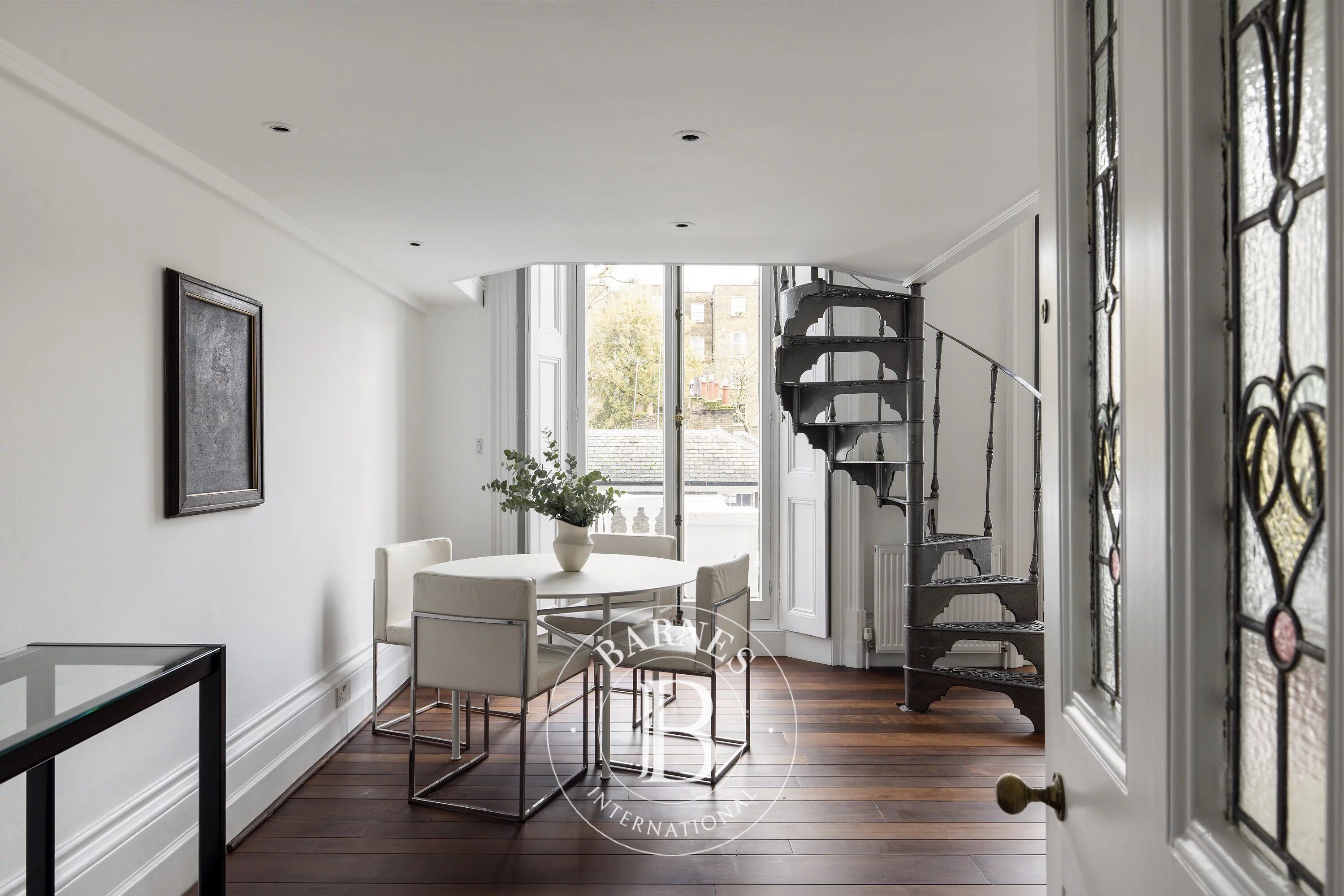 Linden Gardens, Notting Hill W2 - picture 2