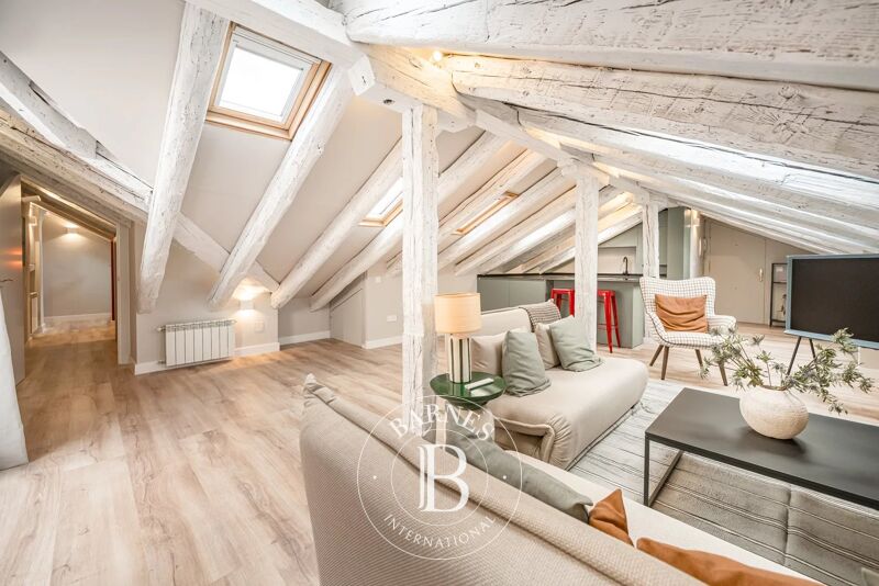 Penthouse de luxe de 120 m² avec deux suites et grand balcon à Recoletos, Milla de Oro de Madrid