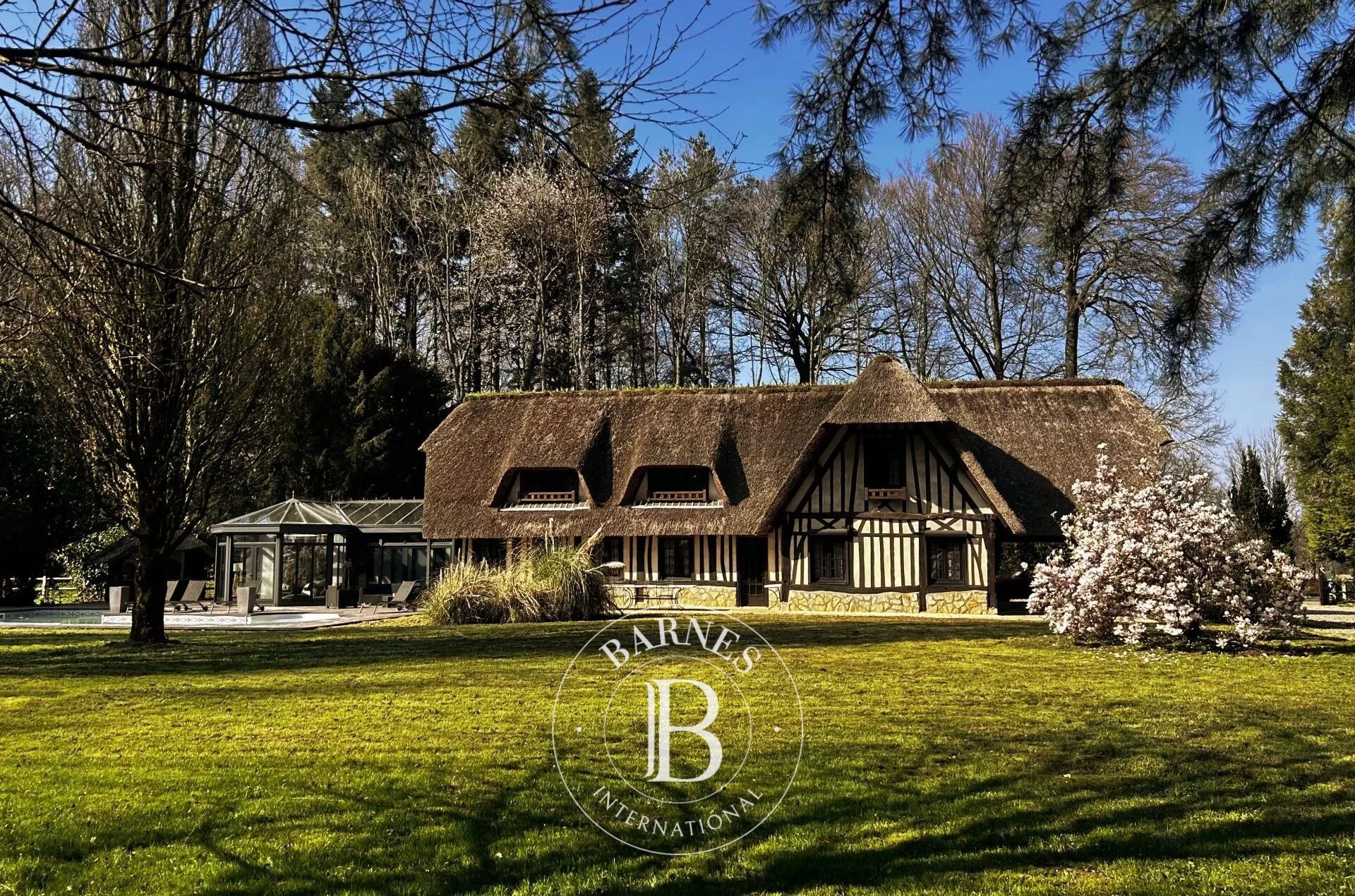 Normandy - Renovated thatched cottage on a landscaped park - picture 1