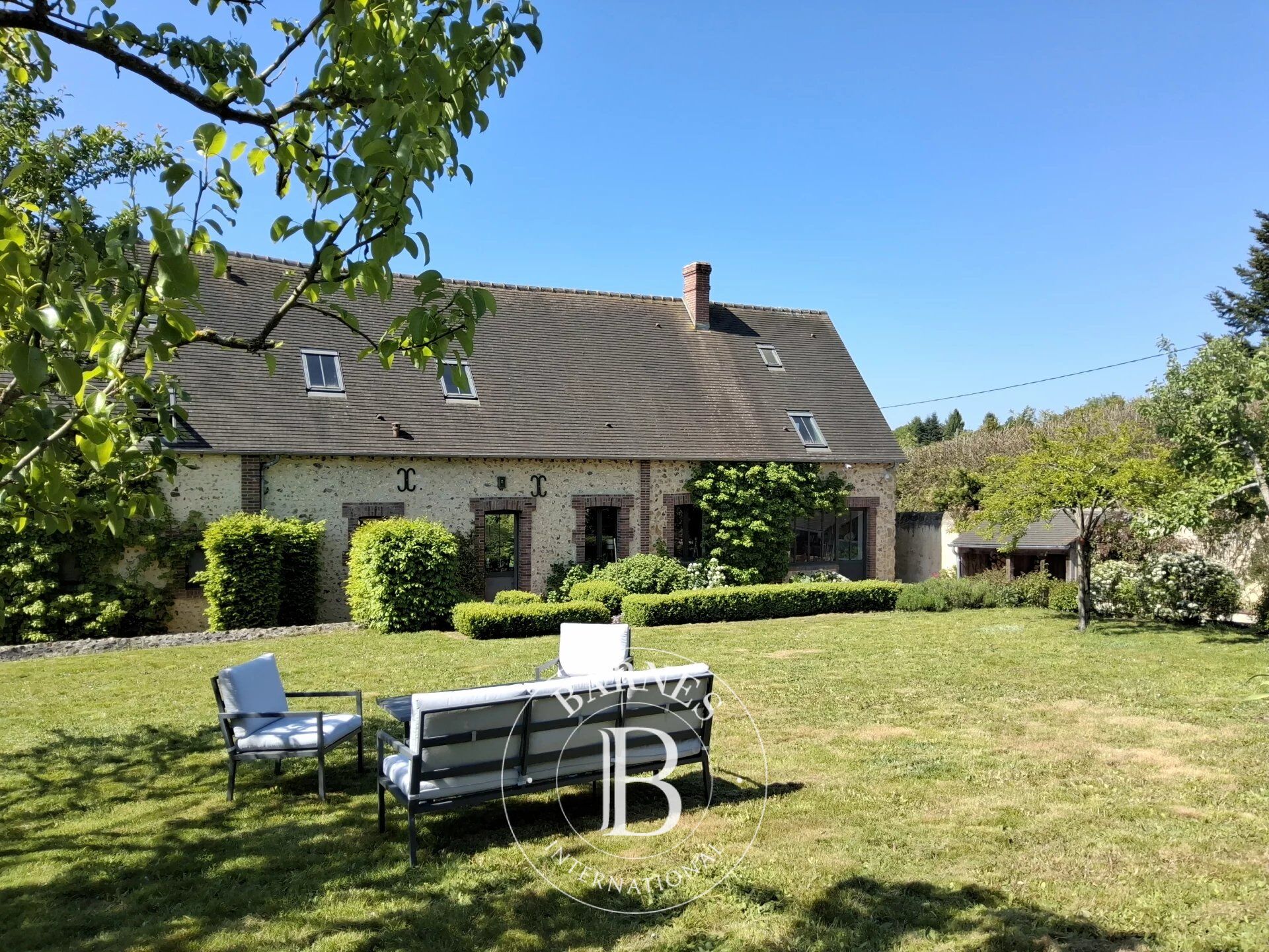 Excellence and performance in the heart of the Perche region – Luxury residence of 450 m² - picture 3