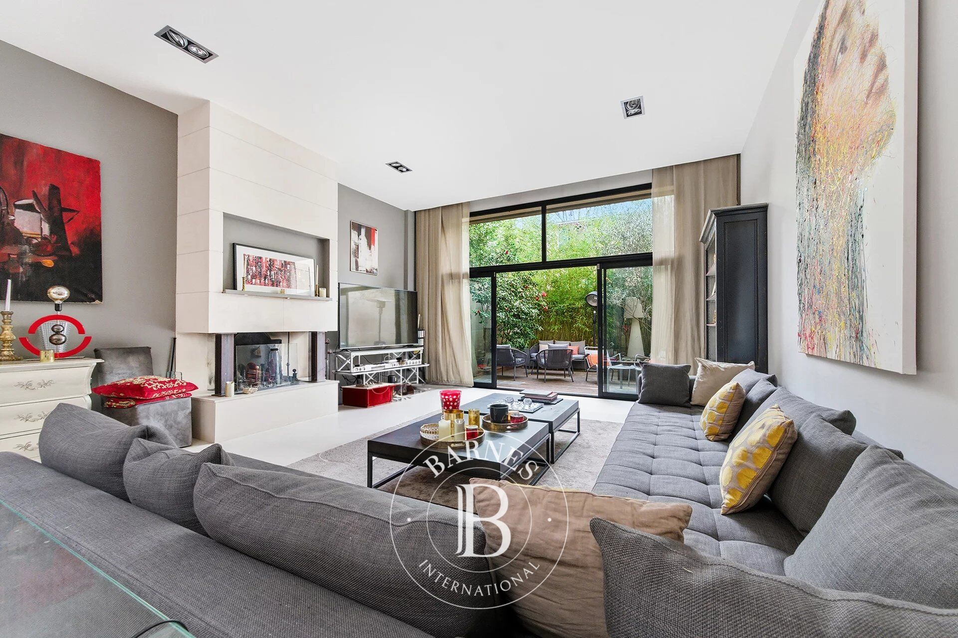 Exclusivité Boulogne - Hôtel particulier contemporain avec terrasses, rooftop et garage - picture 1