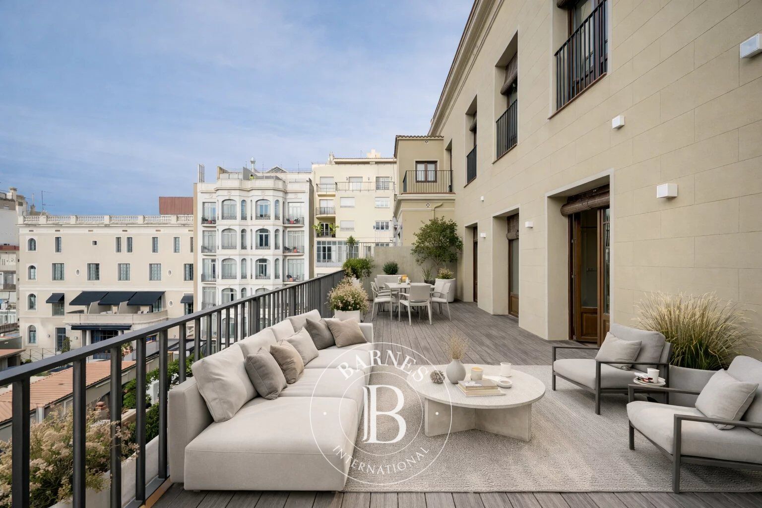 Penthouse de luxe avec double orientation et grande terrasse au cœur de l’Eixample - picture 2