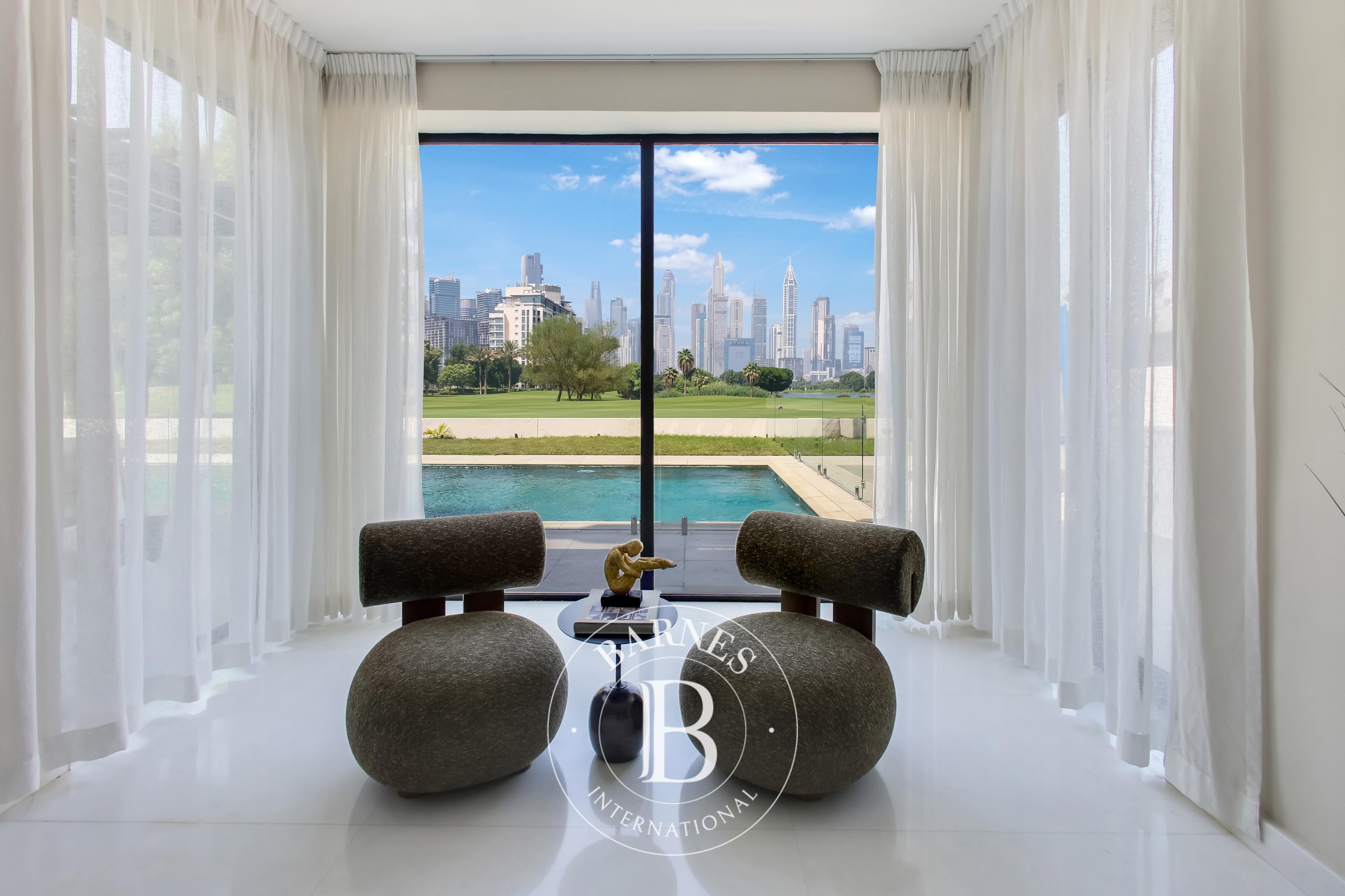 Villa The Lakes - picture 3