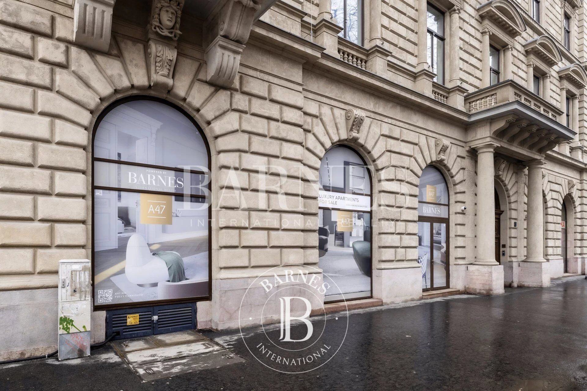 Comercio Budapest VI. kerülete - picture 2