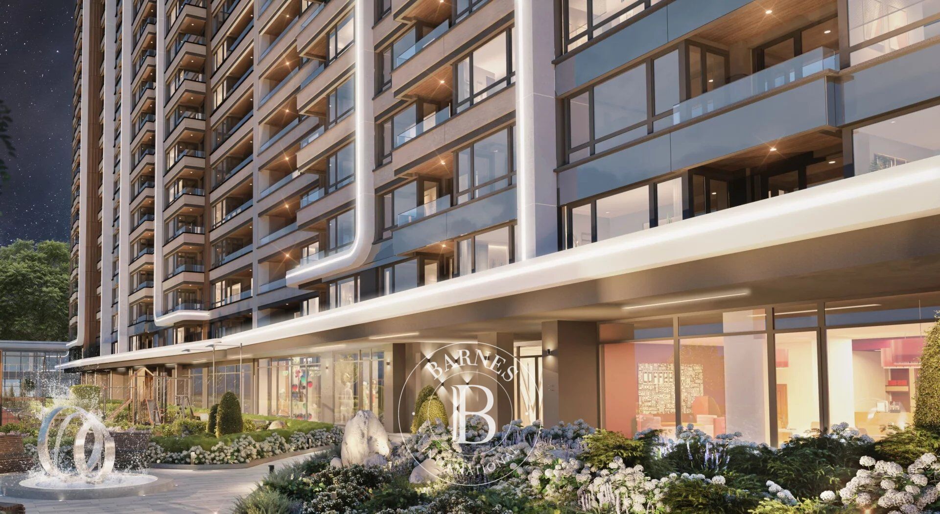 New one-bedroom apartment with panoramic view in Synerga complex, near a park and metro station - picture 1