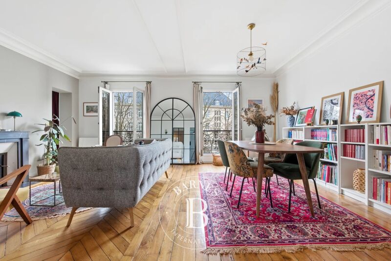 For Sale Apartment | Paris 18ème - picture 2