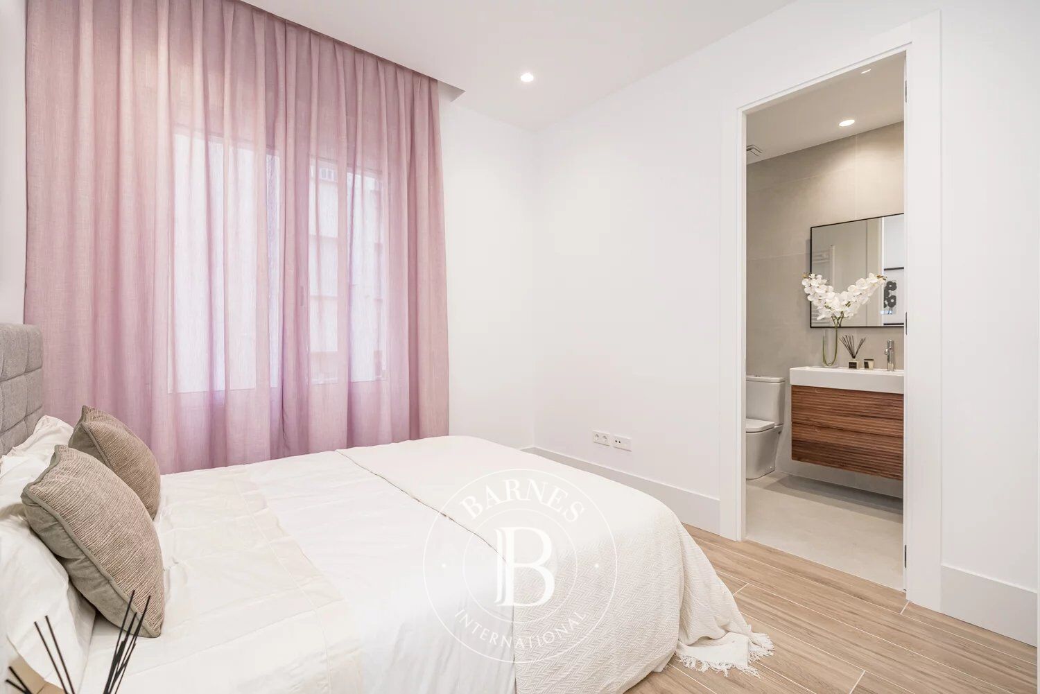 Appartement spacieux et lumineux rénové avec chauffage au sol et garage à Vallehermoso - picture 3