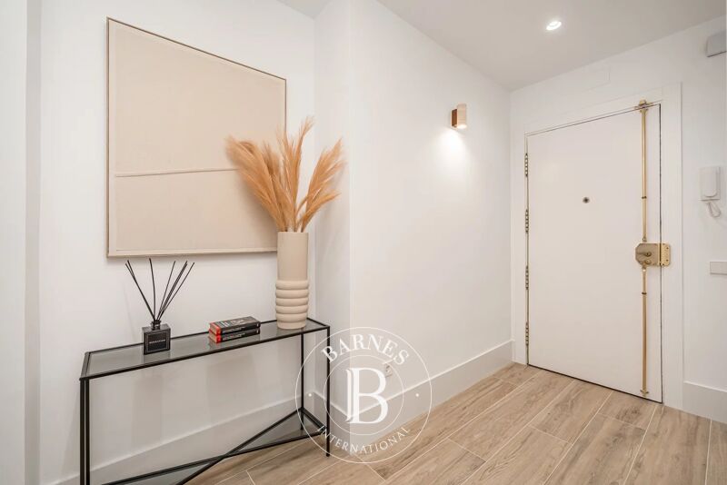 Venta, Piso Madrid - picture 2