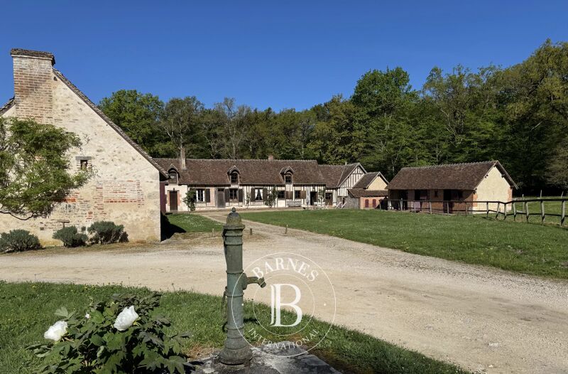 For Sale Farmhouse | Cheverny - picture 1