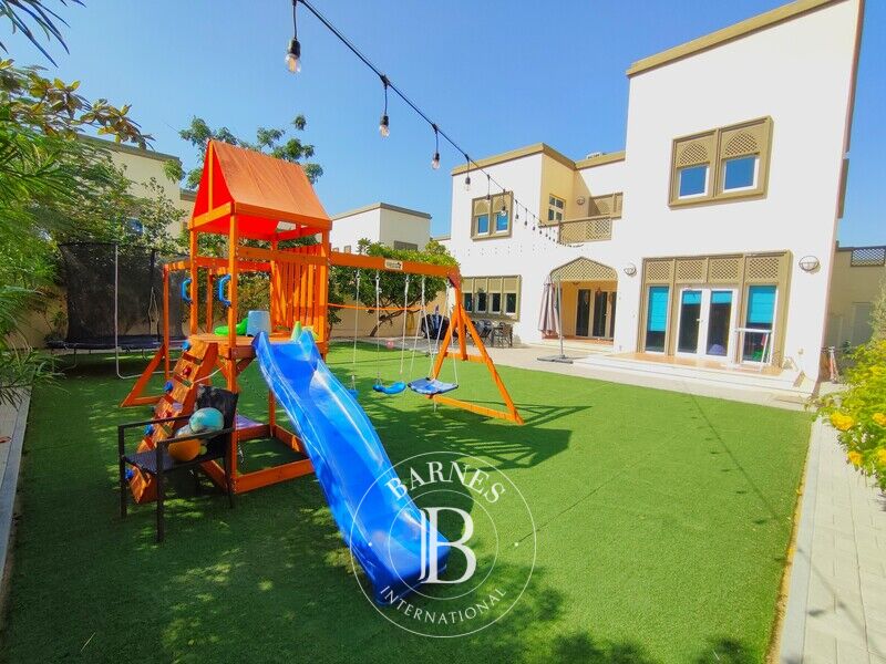 Villa Jumeirah Park - picture 2